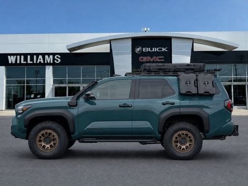 Used 2025 Toyota 4Runner Trailhunter AWD/4WD image 4