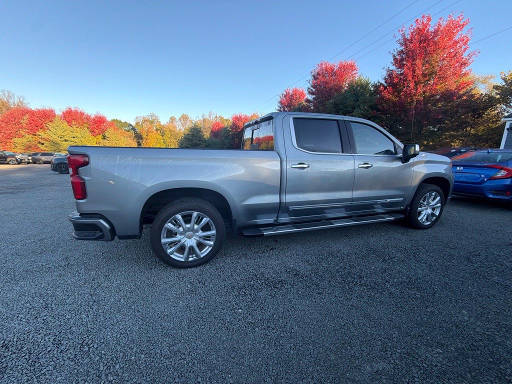 Used 2026 Chevrolet Silverado 1500 High Country w/ High Country Premium Package AWD/4WD image 8