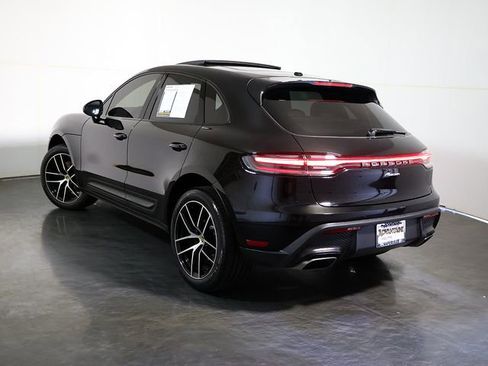 Used 2023 Porsche Macan AWD/4WD image 2