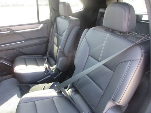 New 2026 GMC Acadia Elevation w/ Super Cruise Package AWD/4WD image 12