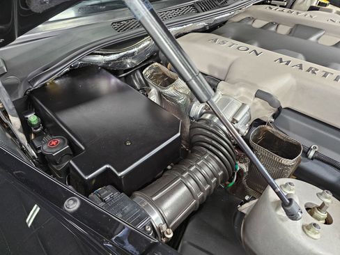 Used 2004 Aston Martin Vanquish RWD image 25