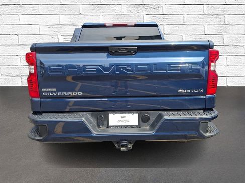Used 2022 Chevrolet Silverado 1500 Custom image 6