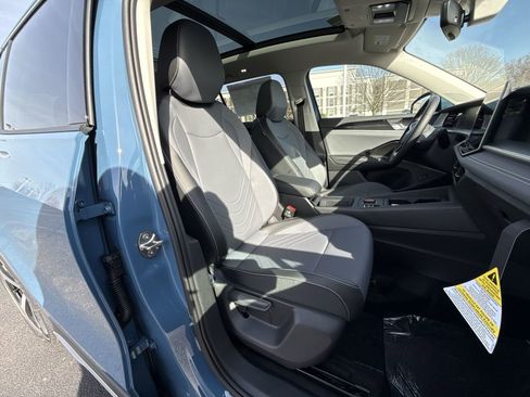 New 2026 Volkswagen Tiguan SE AWD/4WD image 24