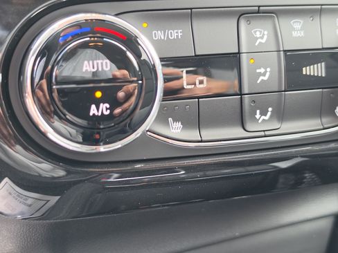 New 2026 Chevrolet TrailBlazer LT w/ Convenience Package FWD image 30