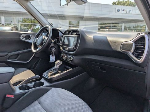 Used 2023 Kia Soul LX w/ Option Group 015 image 12