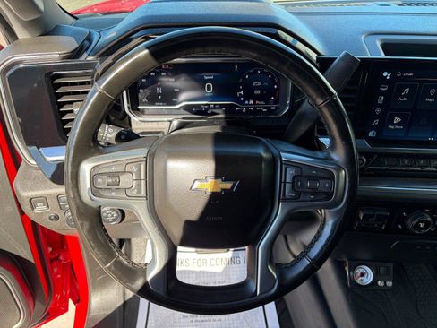 Used 2024 Chevrolet Silverado 3500 LT w/ Convenience Package image 11