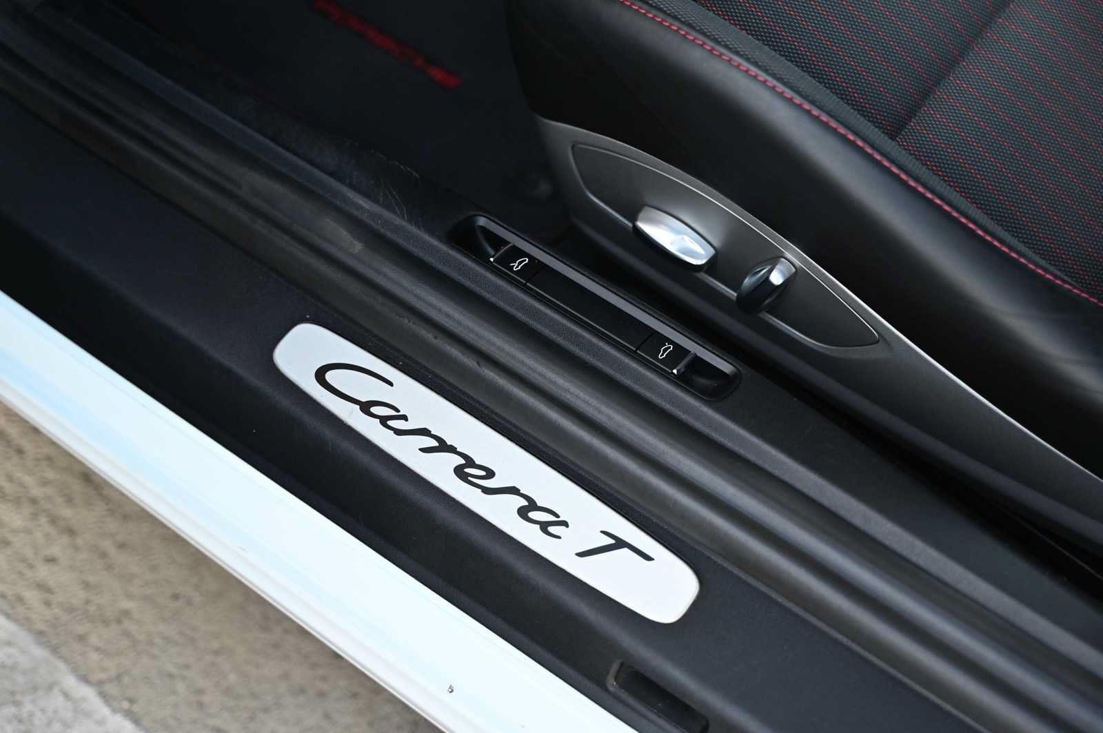 Used 2018 Porsche 911 Carrera T RWD image 20