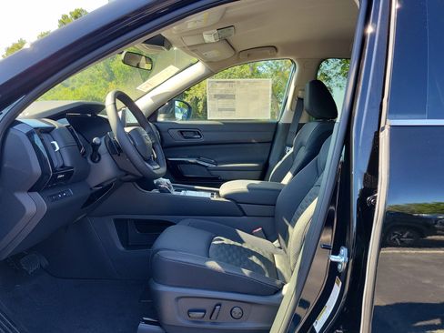 New 2026 Nissan Pathfinder SV FWD image 12
