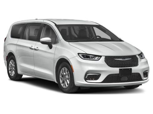 Used 2023 Chrysler Pacifica Touring-L FWD image 9