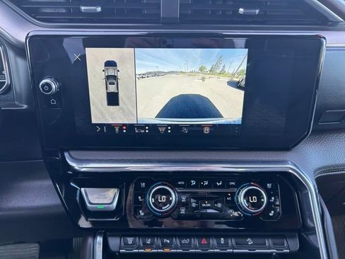 Used 2025 GMC Sierra 3500 Denali w/ Denali Reserve Package AWD/4WD image 22