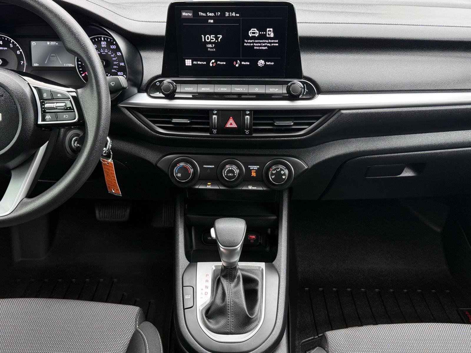 Used 2024 Kia Forte LXS w/ LXS Technology Package FWD image 32
