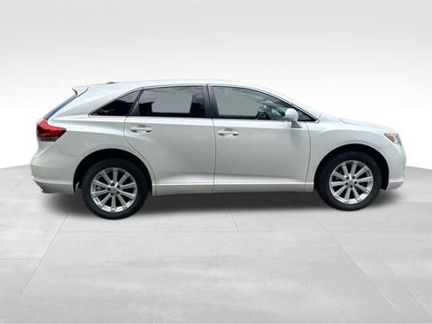 Used 2011 Toyota Venza FWD image 7
