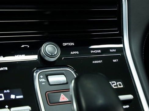 Used 2020 Porsche Panamera GTS image 28