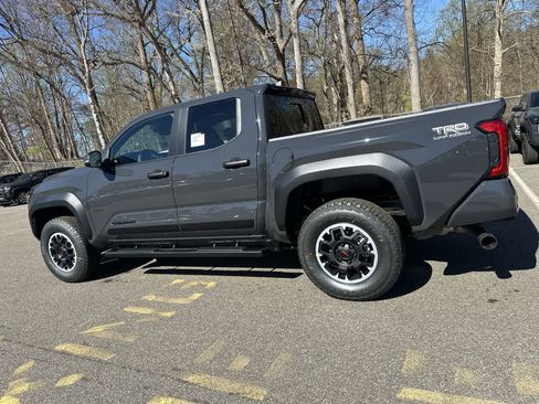 New 2026 Toyota Tacoma TRD Off-Road AWD/4WD image 18