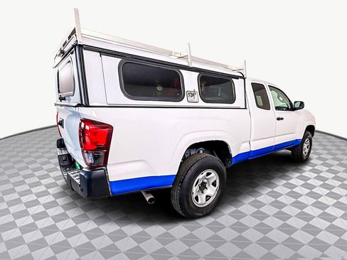 Used 2022 Toyota Tacoma SR image 8