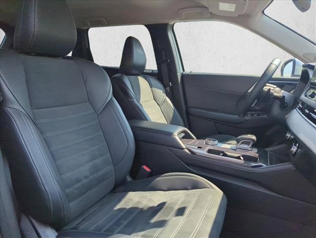 Used 2025 Mitsubishi Outlander SE FWD image 30
