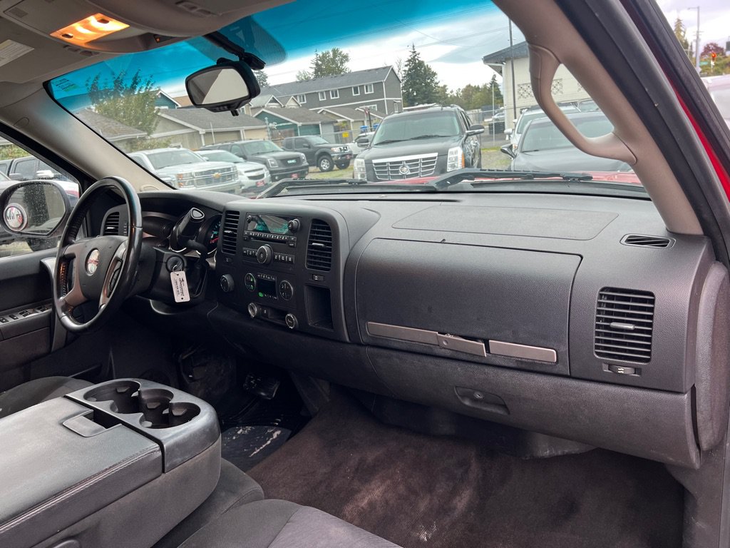 Used 2011 GMC Sierra 1500 SLE w/ Regional Value Package AWD/4WD image 17