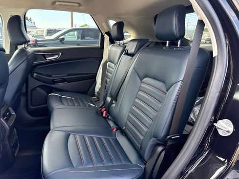 Used 2022 Ford Edge SEL w/ Sport Appearance Package AWD/4WD image 10