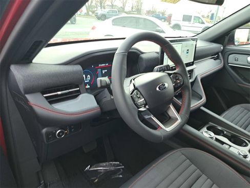 New 2026 Ford Explorer ST-Line w/ ST-Line Street Pack image 7