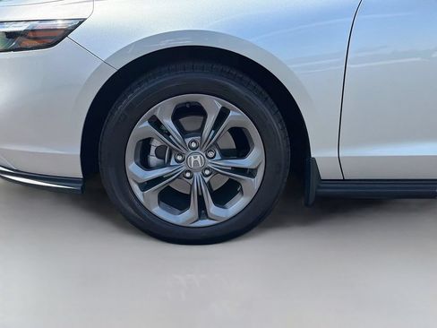 Certified 2024 Honda Accord EX image 28