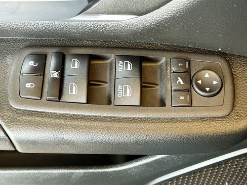 Used 2023 RAM 1500 Big Horn AWD/4WD image 21