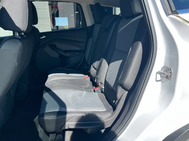 Used 2017 Ford Escape SE AWD/4WD image 25