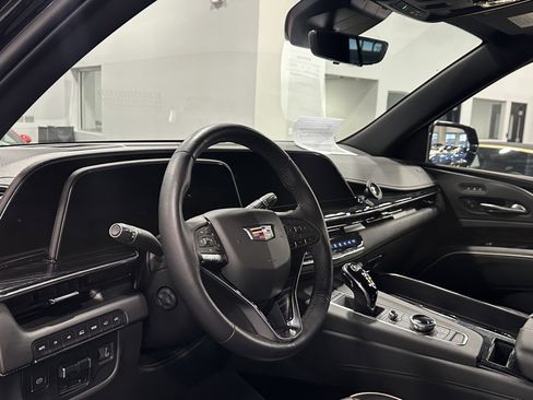 Used 2022 Cadillac Escalade Sport w/ Touring Package image 15