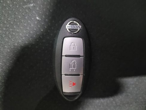 Used 2018 Nissan Murano S AWD/4WD image 32