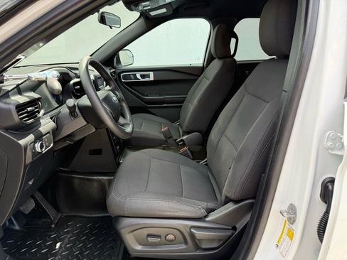 Used 2022 Ford Explorer 4WD Police Interceptor image 3