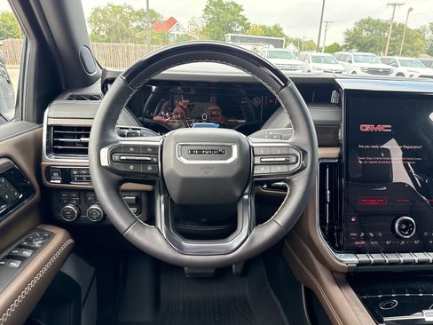 New 2026 GMC Yukon XL Denali Ultimate w/ LPO, Illumination Package AWD/4WD image 22