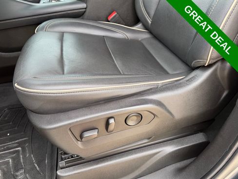 Used 2021 Chevrolet Suburban Premier w/ Texas Edition RWD image 36