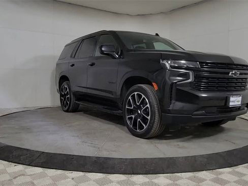 Used 2023 Chevrolet Tahoe RST image 2