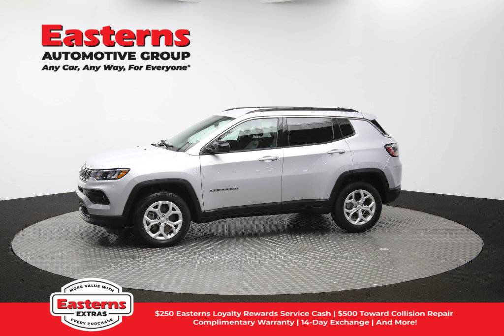 Used 2024 Jeep Compass Latitude AWD/4WD image 59