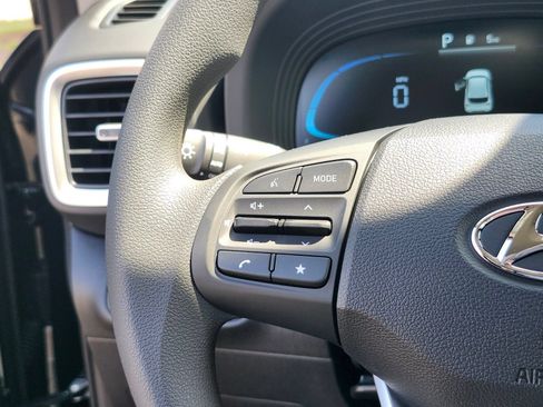 New 2026 Hyundai Venue SE FWD image 27