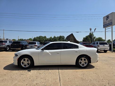 Used 2023 Dodge Charger SXT w/ Cold Weather Package RWD image 4