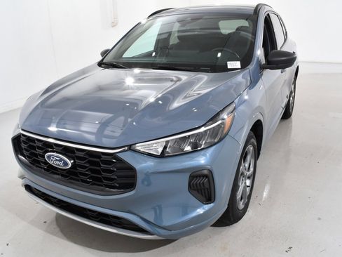 Used 2023 Ford Escape ST-Line w/ Tech Pack #1 image 2