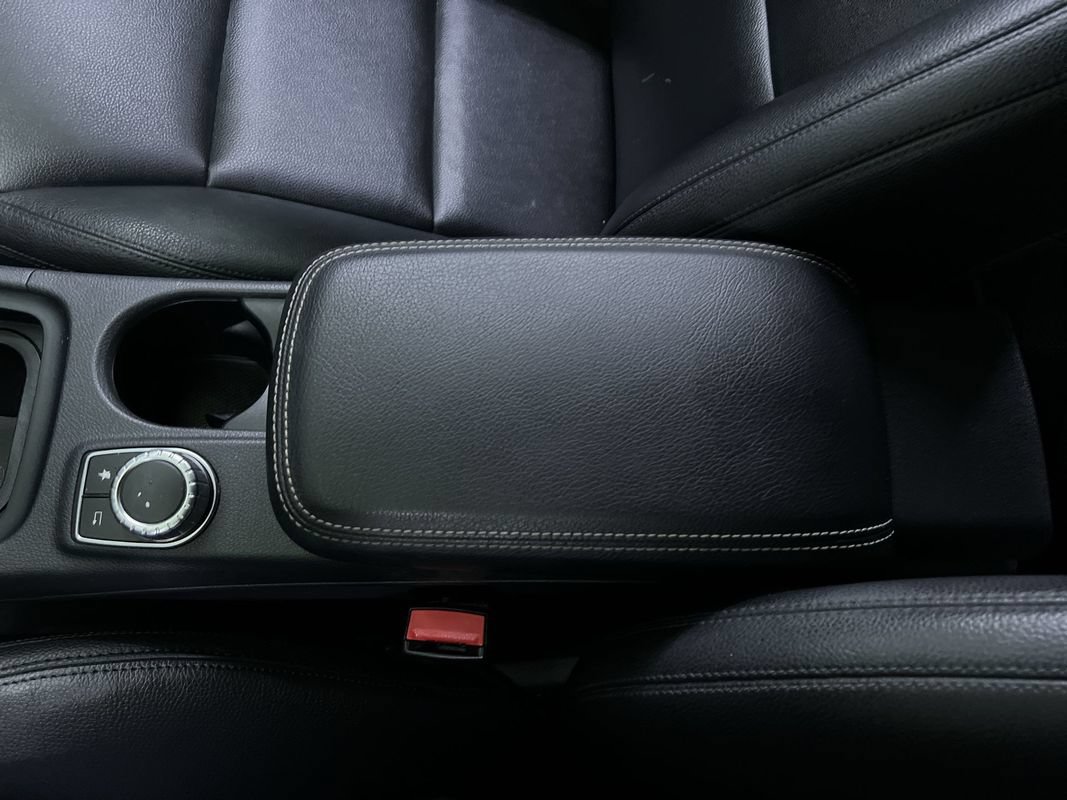 Used 2015 Mercedes-Benz CLA 250 image 24