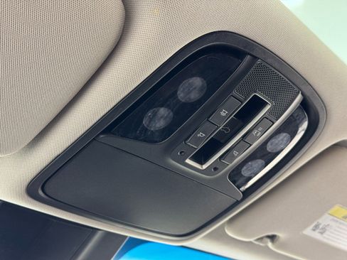 Used 2019 Kia Sorento SX w/ SX Touring Package image 32