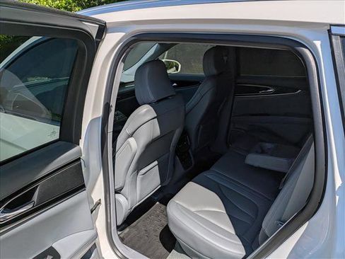 Used 2022 Lincoln Nautilus Reserve AWD/4WD image 21