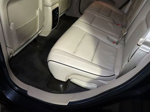 Used 2012 Jeep Grand Cherokee Overland image 28