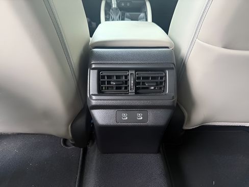 Used 2024 Honda Accord Touring image 12