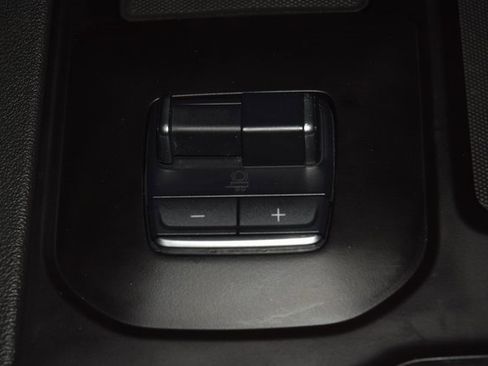 Used 2024 GMC Sierra 2500 AT4 w/ AT4 Premium Plus Package image 33