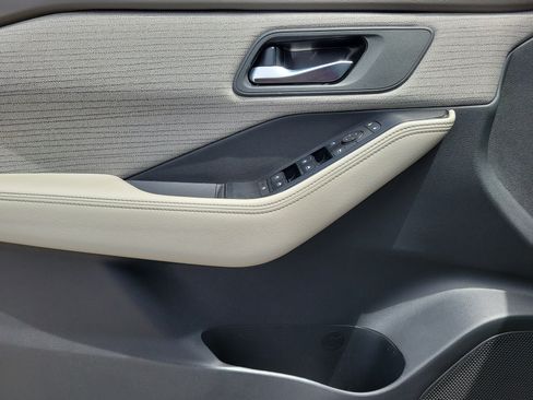 Certified 2021 Nissan Rogue SV FWD image 15