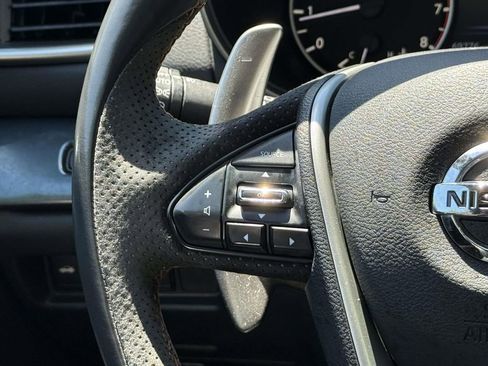 Used 2022 Nissan Maxima SR w/ Sport Mat Group FWD image 22