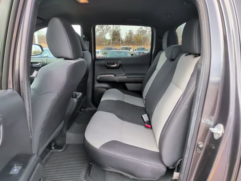 Certified 2023 Toyota Tacoma TRD Sport image 12