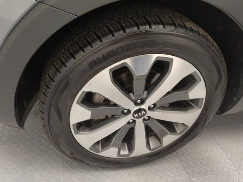 Used 2020 Kia Telluride EX w/ EX Premium Package image 31