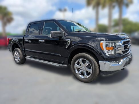 Used 2022 Ford F150 XLT w/ Equipment Group 302A High AWD/4WD image 3