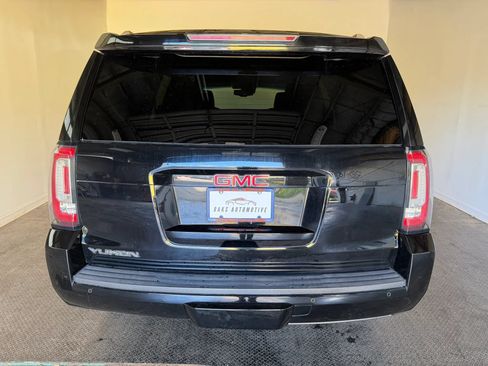 Used 2017 GMC Yukon SLT AWD/4WD image 6