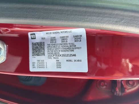 Used 2025 Chevrolet Colorado Trail Boss AWD/4WD image 30