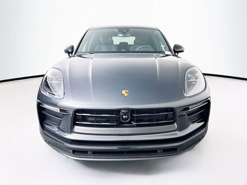 New 2026 Porsche Macan image 6
